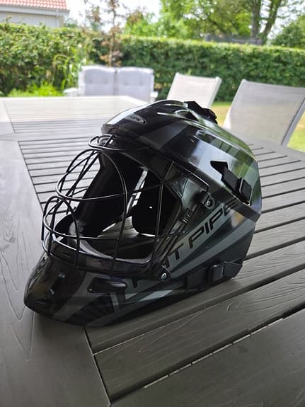 Målvaktshjälm innebandy