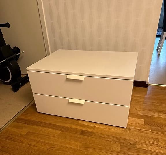 IKEA vit sittbänk med 2 lådor