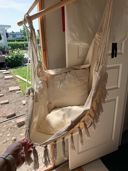 Hängstol med kuddar naturvit