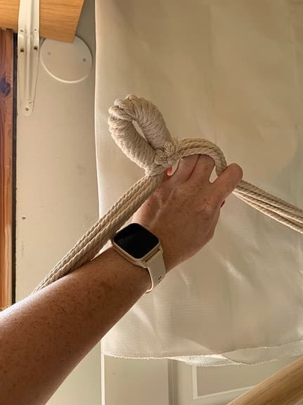 Hängstol med kuddar naturvit