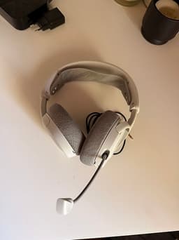SteelSeries Arctis Nova Pro – Vit | Wired Gaming Headset