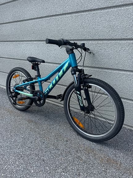 Scott Contessa 20” - barncykel med 7 växlar och framdämpning