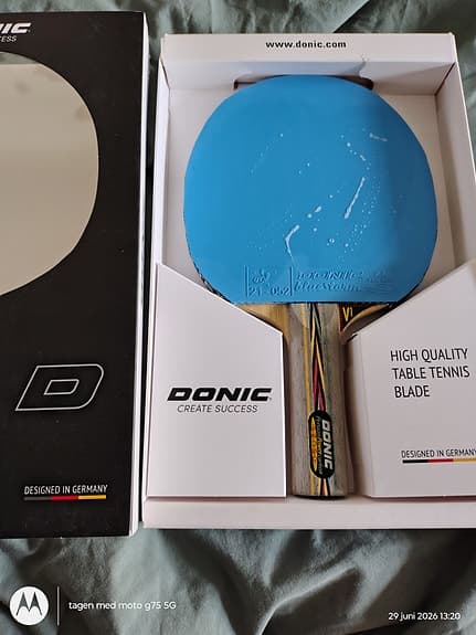 säljer flera bordtennis rack i separata annonser; Donic Senso V1 JP