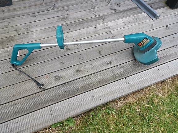 Black & Decker grästrimmer grön