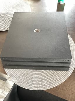 Sony PlayStation 4 Pro spelkonsol svart