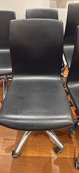 AKABA Konferensstol Gorka
