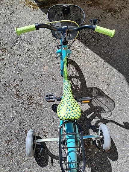 Crescent barncykel 16" turkos med stödhjul och korg