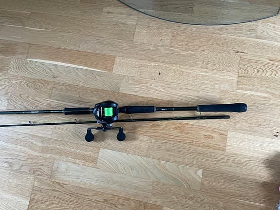Abu Garcia Beast haspelspö med rulle