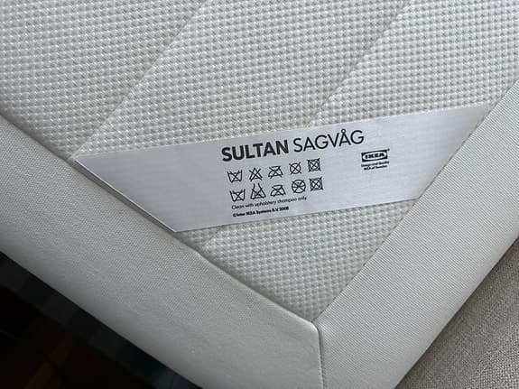 NYSKICK! IKEA pocketresår 160x200 inkl. ben, sänggavel och sängkappa