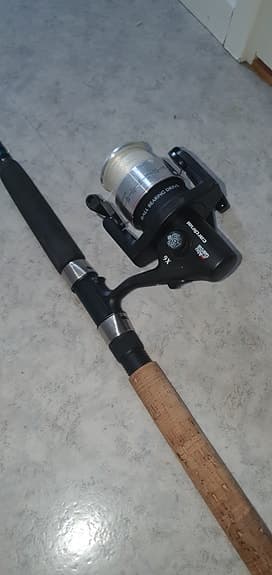 Shimano haspelspö med rulle svart