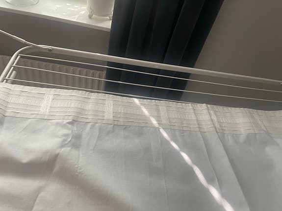 Jotex vit gardinlängd textil