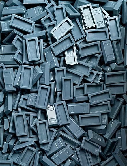Nytt Lego, oanvänt 250st sandblåa tiles/guldtackor