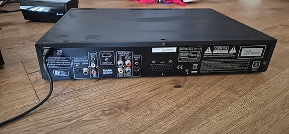 Denon DVD-spelare med högtalare och förstärkare