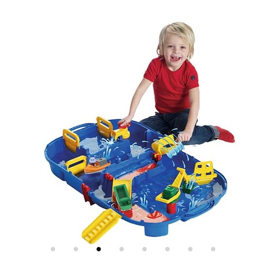 Aquaplay vattensystem lekset med båtar och bilar