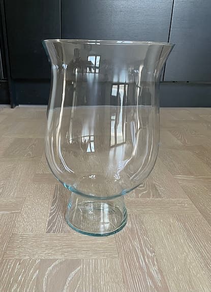 Handgjord glasvas (Ny)