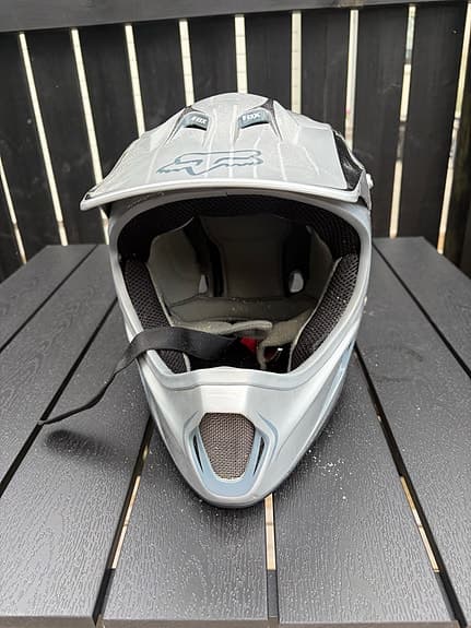 Fox downhill cykelhjälm