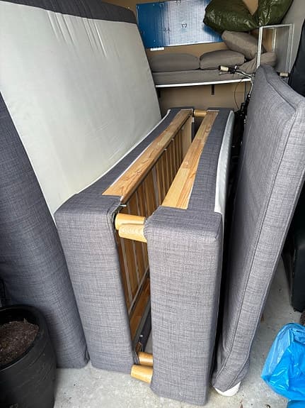 Dunvik IKEA säng med resårbotten 160x200 grå