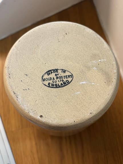 Vas från Moira Pottery