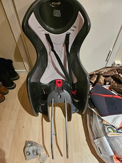 Cykelbarnstol med fäste svart/grå