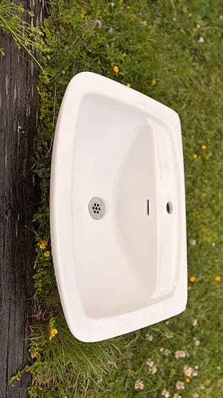 Vit tvättställ/handfat för badrum/toalett