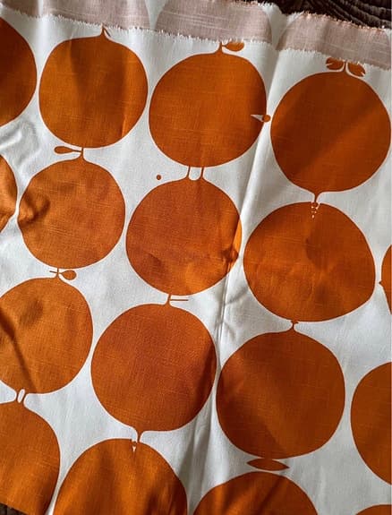 Tallyho tyg Stig Lindberg orange/vitt mönster