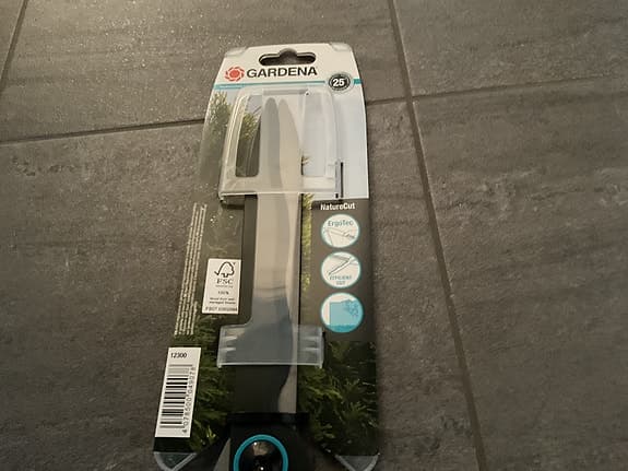 Ny - Gardena häcksax NatureCut 23 cm