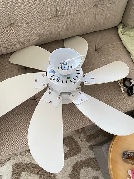 Clas Ohlson Takfläkt med belysning Taklampa ventilator luftkonditionering