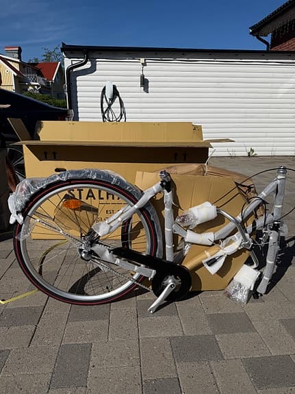 Stålhästen damcykel helt ny i oöppnad förpackning