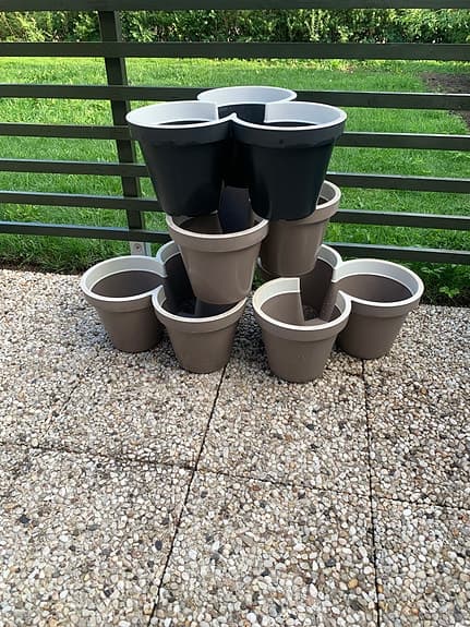 Krukor för balkongräcke plast svart och beige