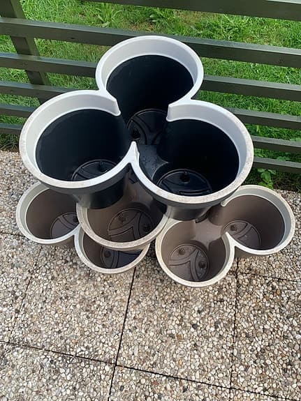 Krukor för balkongräcke plast svart och beige