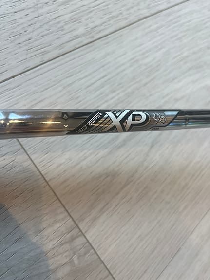 Callaway Mavrik järn set XP95 skaft flex regular (vänster set)
