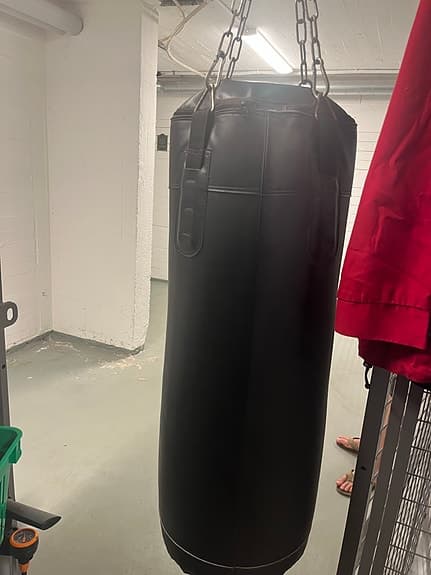 Casa Performance boxningssäck svart