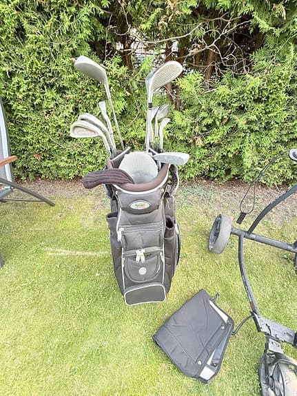 Golfset med bag och vagn