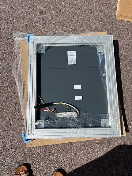 EVO spegel med belysning 600 x 700 mm