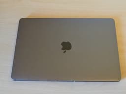 Apple MacBook Pro 13” M1 / 8GB RAM / 512GB SSD / 94% Battery