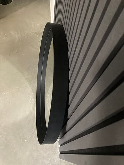 Åhléns Home rund spegel med svart ram
