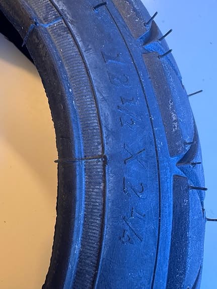 Däck 12 1/2 x 2 1/4 till barnvagn/cykel