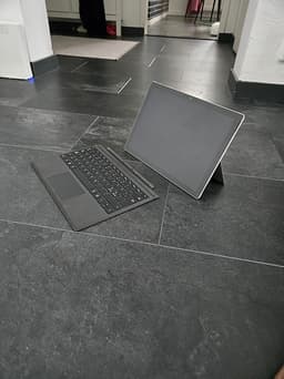 Microsoft Surface Pro (5:e generationen)