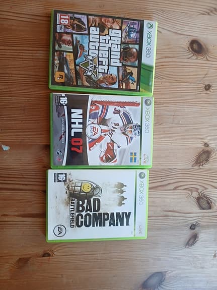 Xbox 360 spelpaket – GTA V, Battlefield Bad Company, NHL 07