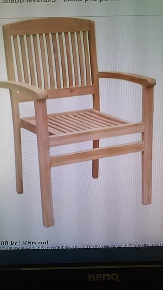 Trädgårdsstolar i teak.