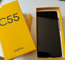 Realme C55.