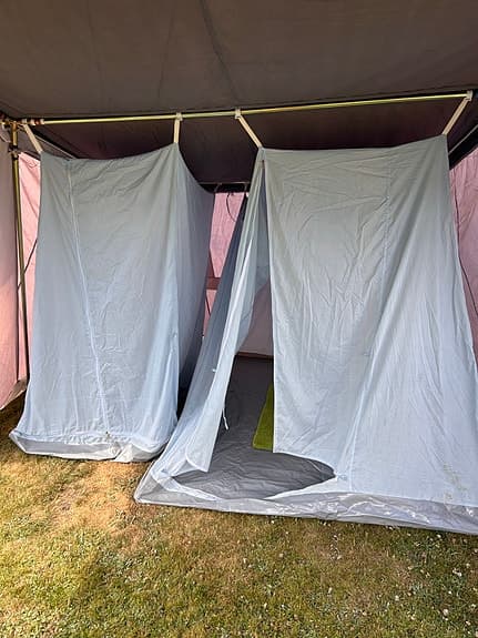 Tält med innertält för hela familjen