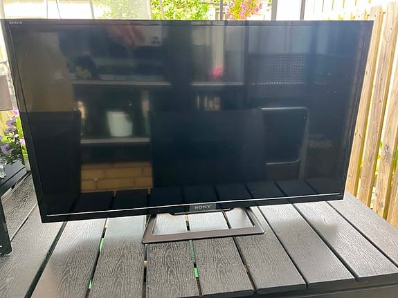 Philips 32” LED TV