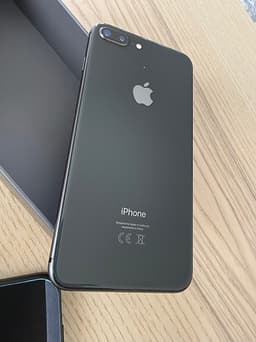 iPhone 8 Plus