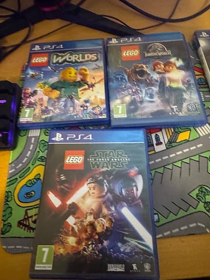 PlayStation 4 spelpaket LEGO, FIFA, NHL och Madden