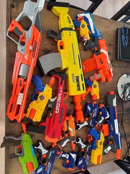 Nerf leksaksvapen blandat paket