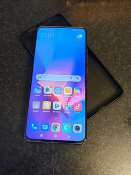 Xiaomi Poco F2 Pro i mycket fint skick