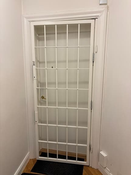 Gallerdörr / säkerhetsgrind 85x210