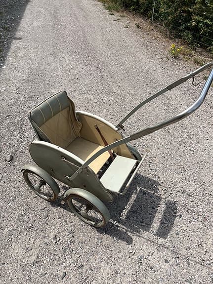 Barnvagn 50-tal retro grön