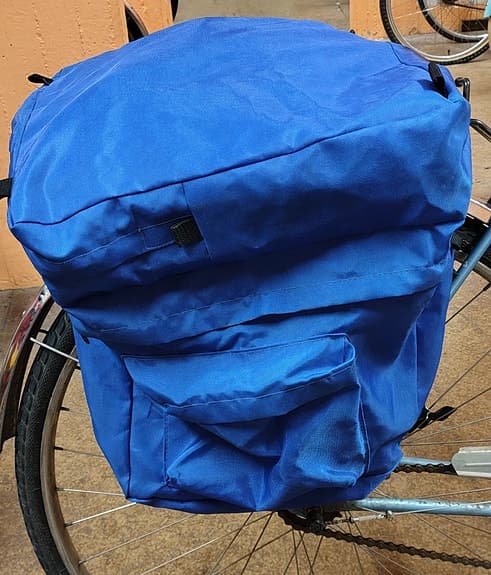 Blå cykelväskor / packväska med 3 separata utrymmen